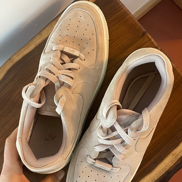 Nikes AirForces - Picture 5 of 5